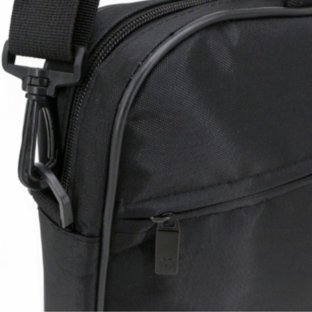 Maletin maillon essential lyon 16 pulgadas negro